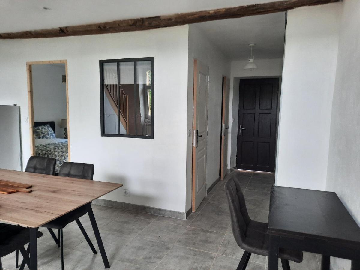 Chez Line Et Pierre: Appartement Spacieux, Lumineux Et Equipe La Bastide-de-Sérou Esterno foto