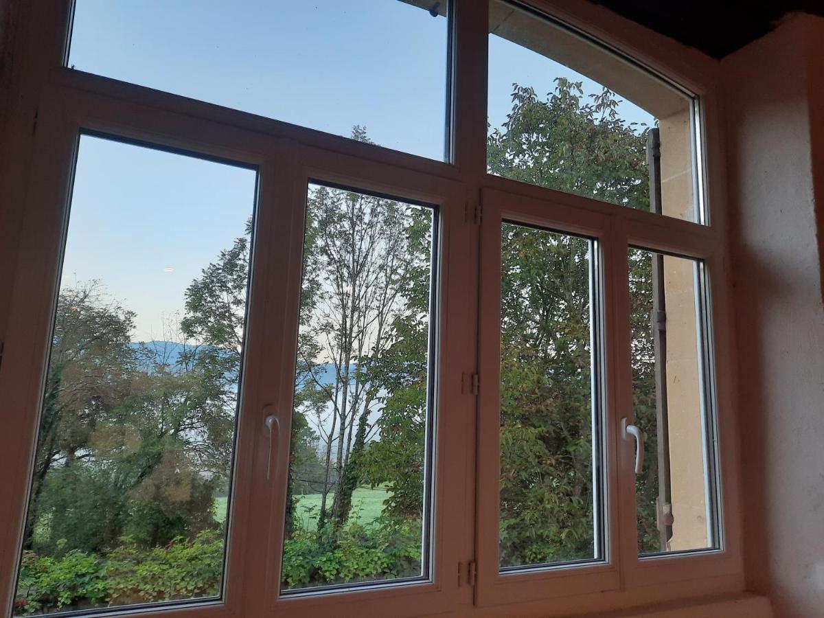 Chez Line Et Pierre: Appartement Spacieux, Lumineux Et Equipe La Bastide-de-Sérou Esterno foto